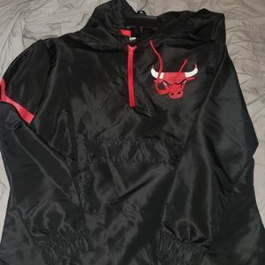 Womens Bulls windbreaker